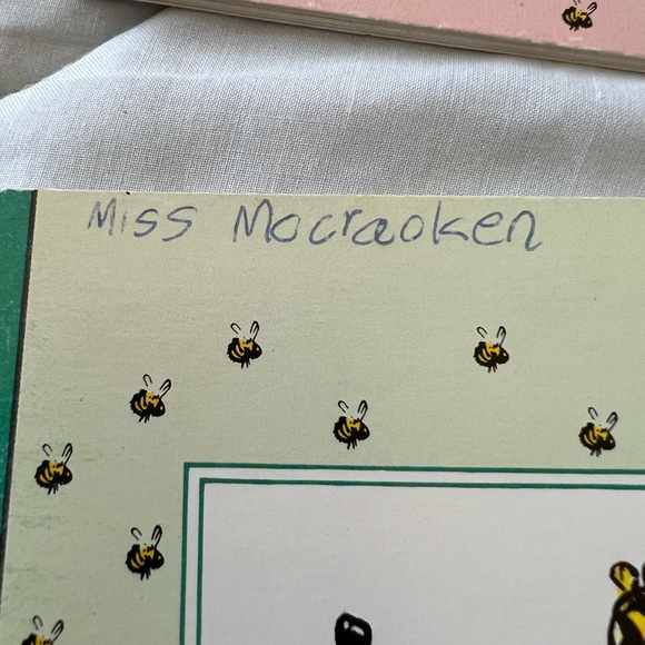 A Pooh & Piglet 8 Book Series - Picture 10 of 12